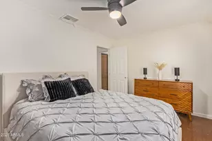 10069 E Paradise Dr, Scottsdale, AZ 85260 - Photo 11