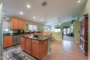 1679 E Angelica Dr, Casa Grande, AZ 85122 - Photo 9