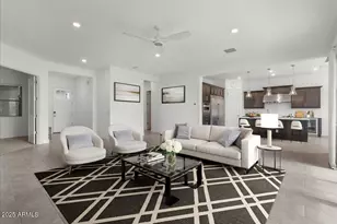 2513 E Pleasant Ln, Phoenix, AZ 85042 - Photo 11