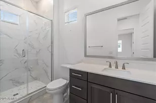 2513 E Pleasant Ln, Phoenix, AZ 85042 - Photo 31