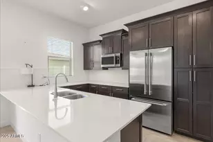 2513 E Pleasant Ln, Phoenix, AZ 85042 - Photo 33