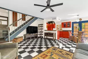 1101 E North Ln, Phoenix, AZ 85020 - Photo 9