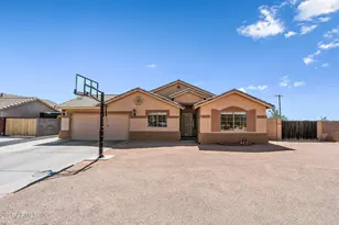 7605 E Des Moines Cir, Mesa, AZ 85207 - Photo 1