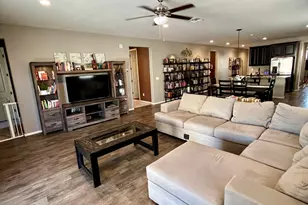 8014 W Atlantis Wy, Phoenix, AZ 85043 - Photo 7