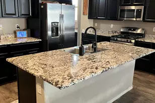 8014 W Atlantis Wy, Phoenix, AZ 85043 - Photo 3