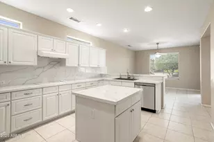 19722 N Regents Park Dr, Surprise, AZ 85387 - Photo 15