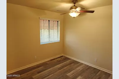 8428 E Malcomb Drive, Scottsdale, AZ 85250 - Photo 17