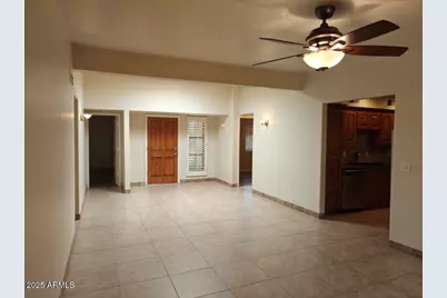 8428 E Malcomb Drive, Scottsdale, AZ 85250 - Photo 9