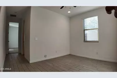 11046 W Levi Drive, Tolleson, AZ 85353 - Photo 7