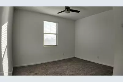 11046 W Levi Drive, Tolleson, AZ 85353 - Photo 17