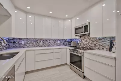 17404 N 99th Avenue #232, Sun City, AZ 85373 - Photo 7