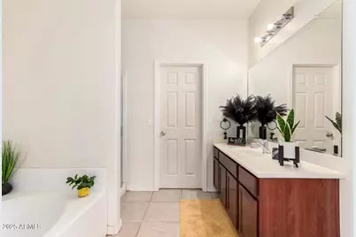 25409 W Ellis Drive, Buckeye, AZ 85326 - Photo 13