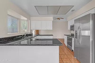 8119 W Corrine Drive, Peoria, AZ 85381 - Photo 11