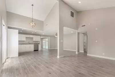 5630 W Vogel Avenue, Glendale, AZ 85302 - Photo 5