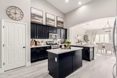 30427 W Vale Drive, Buckeye, AZ 85396 - Photo 5