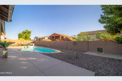 30427 W Vale Drive, Buckeye, AZ 85396 - Photo 15