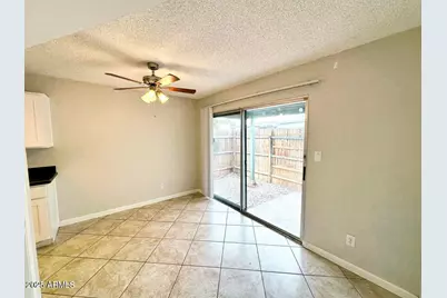 9054 N 51st Lane, Glendale, AZ 85302 - Photo 11