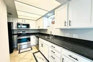 9054 N 51st Ln, Glendale, AZ 85302 - Photo 13