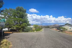 16128 S Papago Dr, Mayer, AZ 86333 - Photo 25