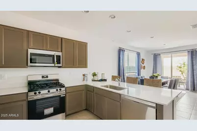 9844 W Catalina Drive, Phoenix, AZ 85037 - Photo 3