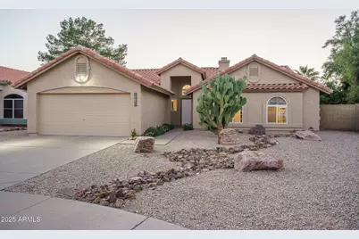 19650 N 34th Place, Phoenix, AZ 85050 - Photo 1