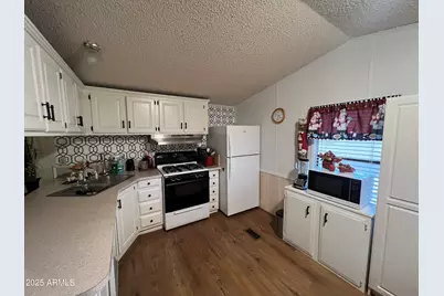 2481 W Broadway Avenue #98, Apache Junction, AZ 85120 - Photo 3