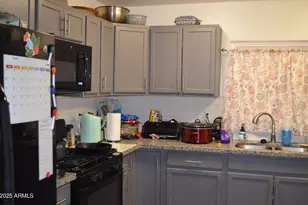 7249 N 50th Dr, Glendale, AZ 85301 - Photo 19