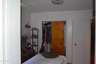 7249 N 50th Dr, Glendale, AZ 85301 - Photo 33