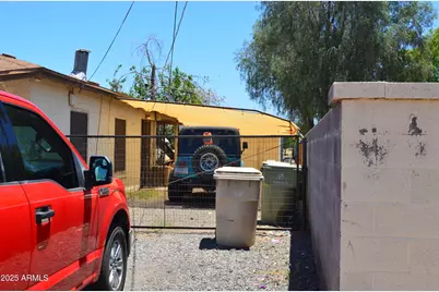 7249 N 50th Drive, Glendale, AZ 85301 - Photo 17