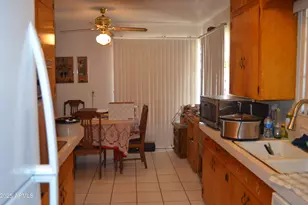 7249 N 50th Dr, Glendale, AZ 85301 - Photo 25