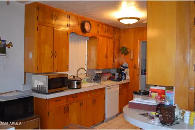 7249 N 50th Drive, Glendale, AZ 85301 - Photo 23