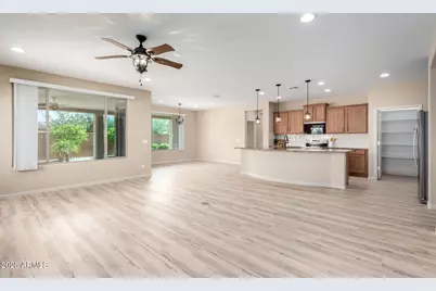 27413 W Tonopah Drive, Buckeye, AZ 85396 - Photo 3