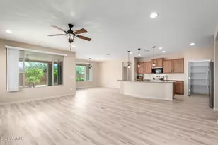 27413 W Tonopah Dr, Buckeye, AZ 85396 - Photo 3