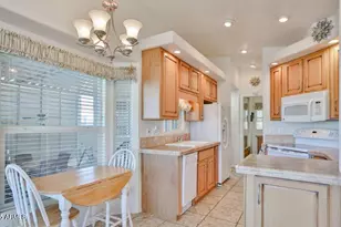 17200 W Bell Rd, Surprise, AZ 85374 - Photo 19