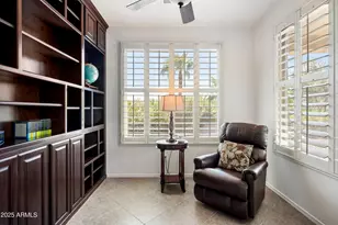 27675 N Helios Tr, Peoria, AZ 85383 - Photo 17