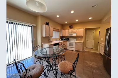 17237 E Grande Boulevard #205, Fountain Hills, AZ 85268 - Photo 9