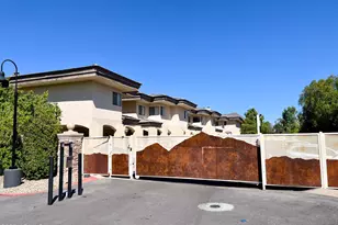 3235 E Camelback Rd, Phoenix, AZ 85018 - Photo 1