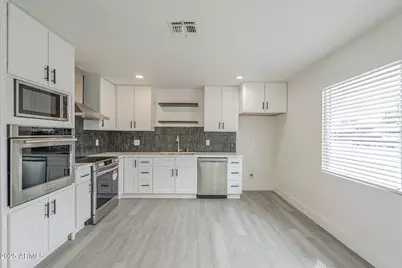 3648 W Rose Lane, Phoenix, AZ 85019 - Photo 11