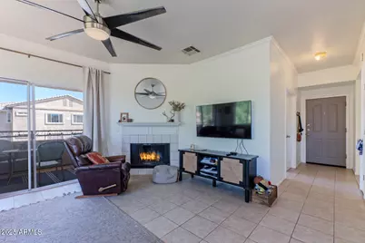 16013 S Desert Foothills Parkway #2124, Phoenix, AZ 85048 - Photo 1