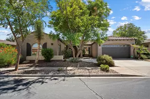 655 E Bellerive Pl, Chandler, AZ 85249 - Photo 1