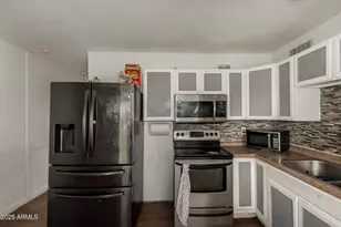 7607 W Osborn Rd, Phoenix, AZ 85033 - Photo 11