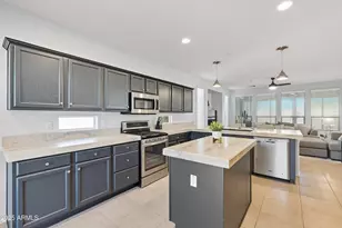 12368 W Running Deer Trail, Peoria, AZ 85383 - Photo 5