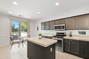 12368 W Running Deer Trail, Peoria, AZ 85383 - Photo 5