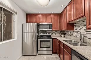 4354 N 82nd St, Scottsdale, AZ 85251 - Photo 7