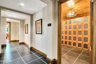 7175 E Camelback Rd, Scottsdale, AZ 85251 - Photo 33