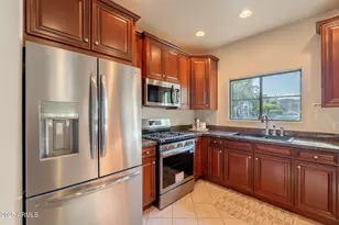 5450 E Deer Valley Dr, Phoenix, AZ 85054 - Photo 7