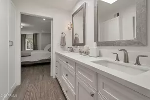 8719 E San Marino Dr, Scottsdale, AZ 85258 - Photo 17