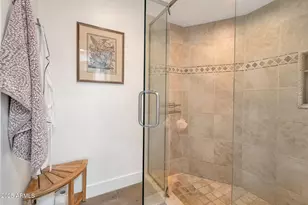 8719 E San Marino Dr, Scottsdale, AZ 85258 - Photo 19