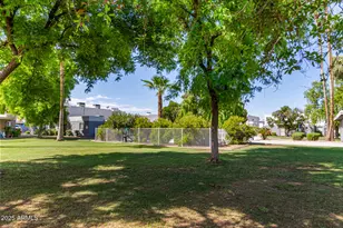 2633 W Ocotillo Rd, Phoenix, AZ 85017 - Photo 25