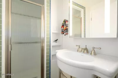 2201 N Central Avenue #4E, Phoenix, AZ 85004 - Photo 11